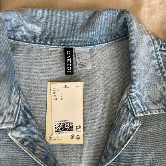 H&M Light Blue Denim Shirt / Jacket - Picture 2 of 2
